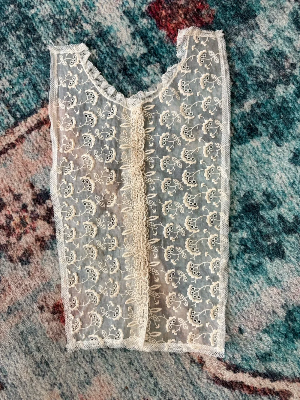 Vintage lace collar sewing fabric piece buttons sewing cottage core trim
